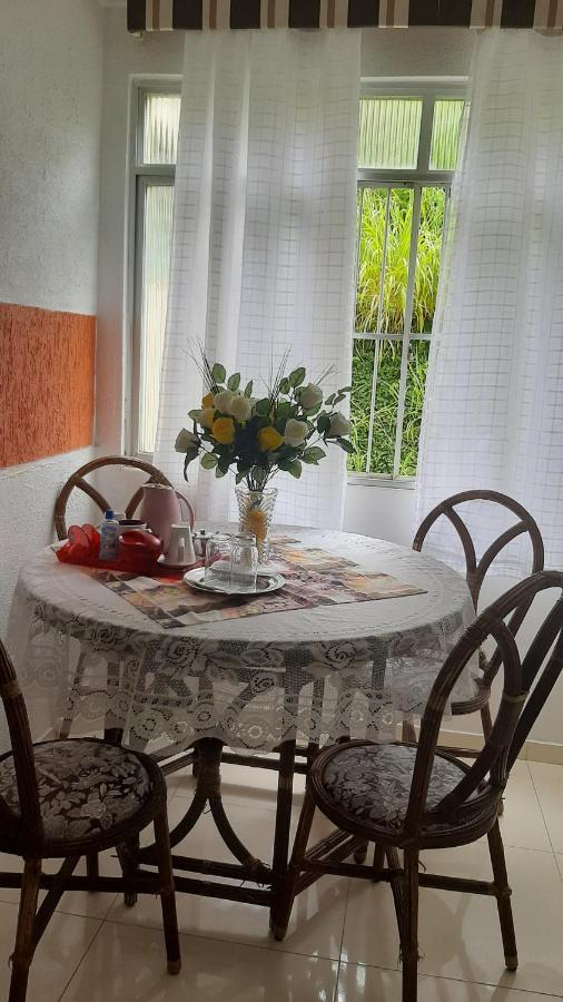 Bem Localizado Apartamento 2 Quartos Orla Rio Vermelho Ha 20 Min Da Barra-Ondina Internet Arcondicionado Salvador Eksteriør billede